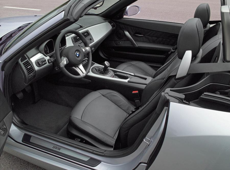 BMW Z4 Roadster 2006 года  (фото 8 из 30)